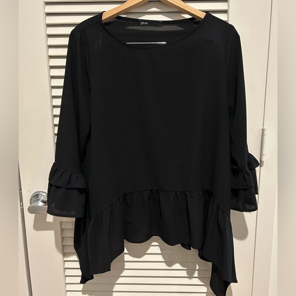 Size Medium Gibson black long sleeve blouse